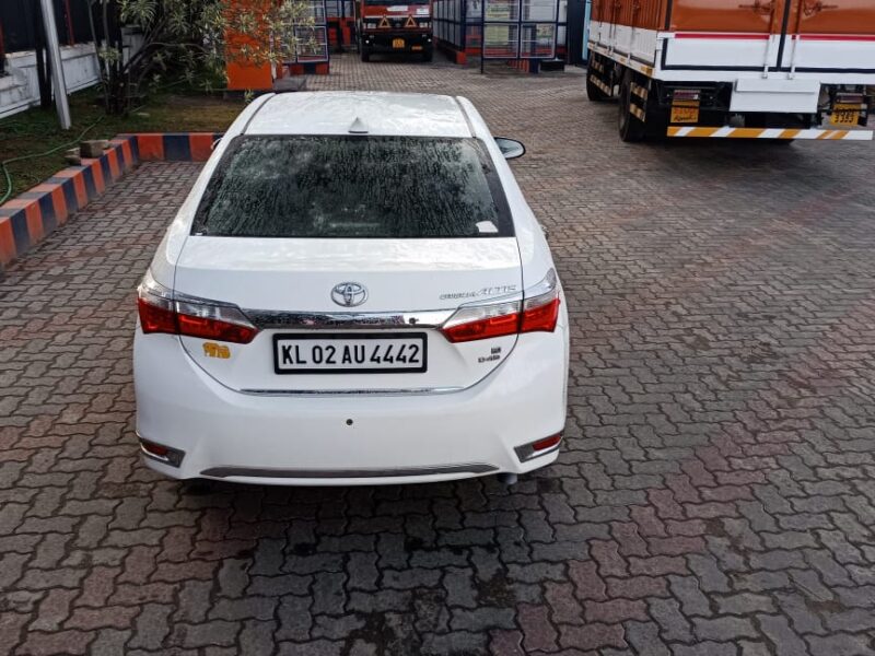 Vehicle for Sale: Toyota Corolla Altis (2015 Model)