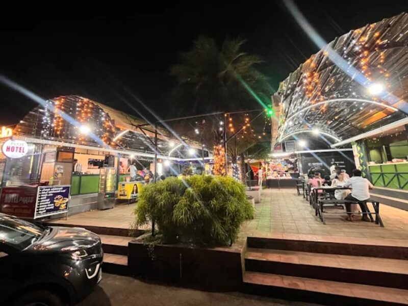 Paris Restaurant Poonoor