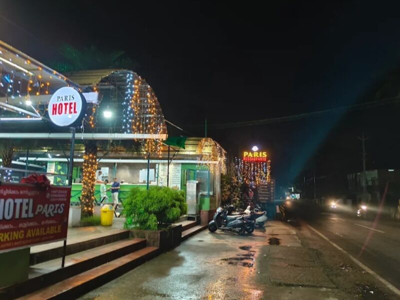 Paris Restaurant Poonoor