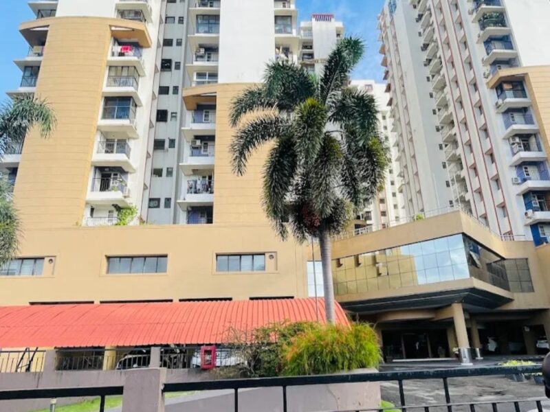 HiLITE Metromax Apartments