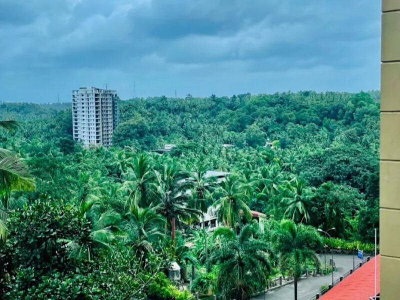 HiLITE Metromax Apartments