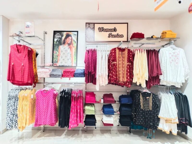 Easybuy Thamarassery: Trendy Fashion at City Mall