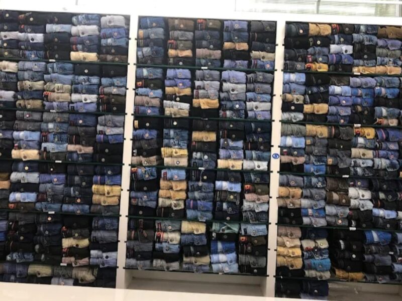 Soundarya Silks & Weddings