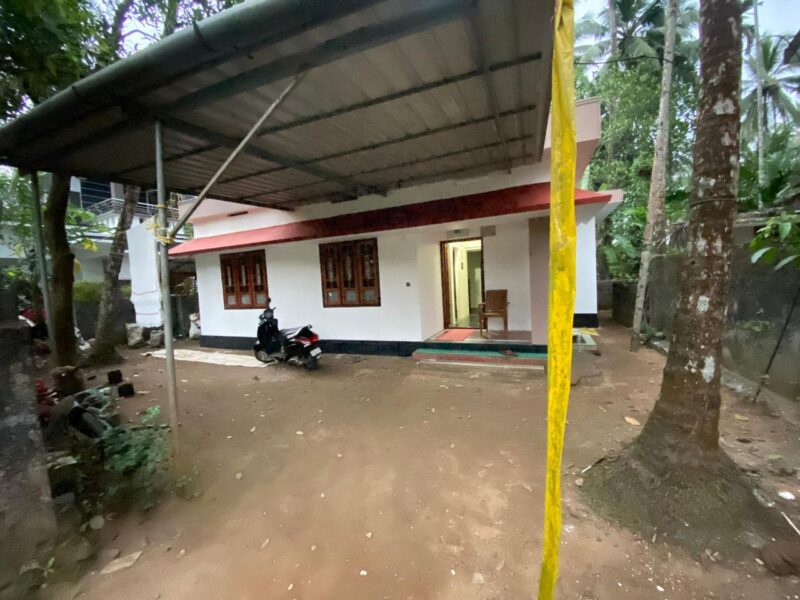 Budget-Friendly 3BHK House for Sale near Perumpally Junction