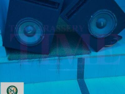 8-Inch Speaker Set for Sale in Peravoor!